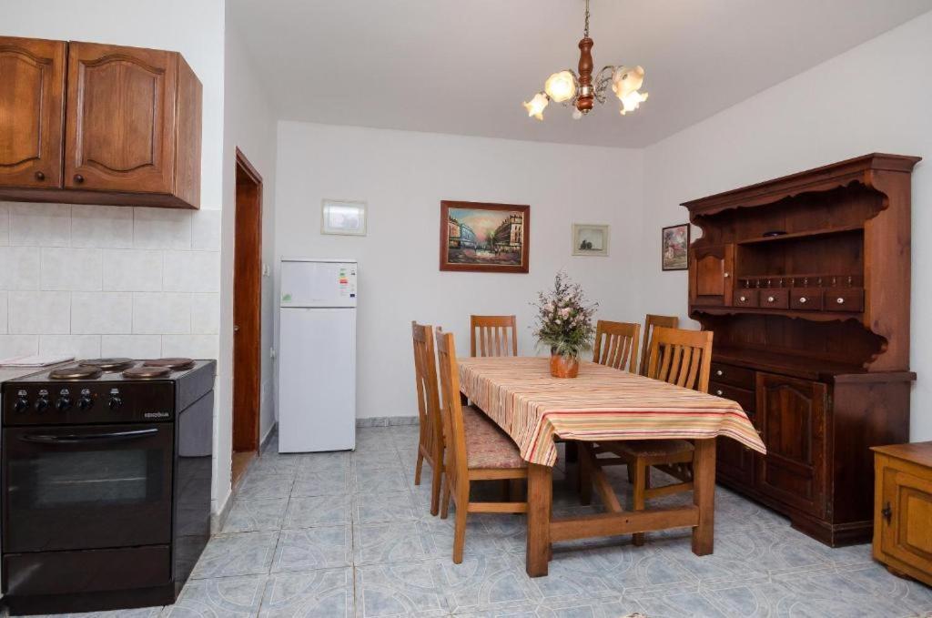 באניולה Apartments Drago 2039 מראה חיצוני תמונה