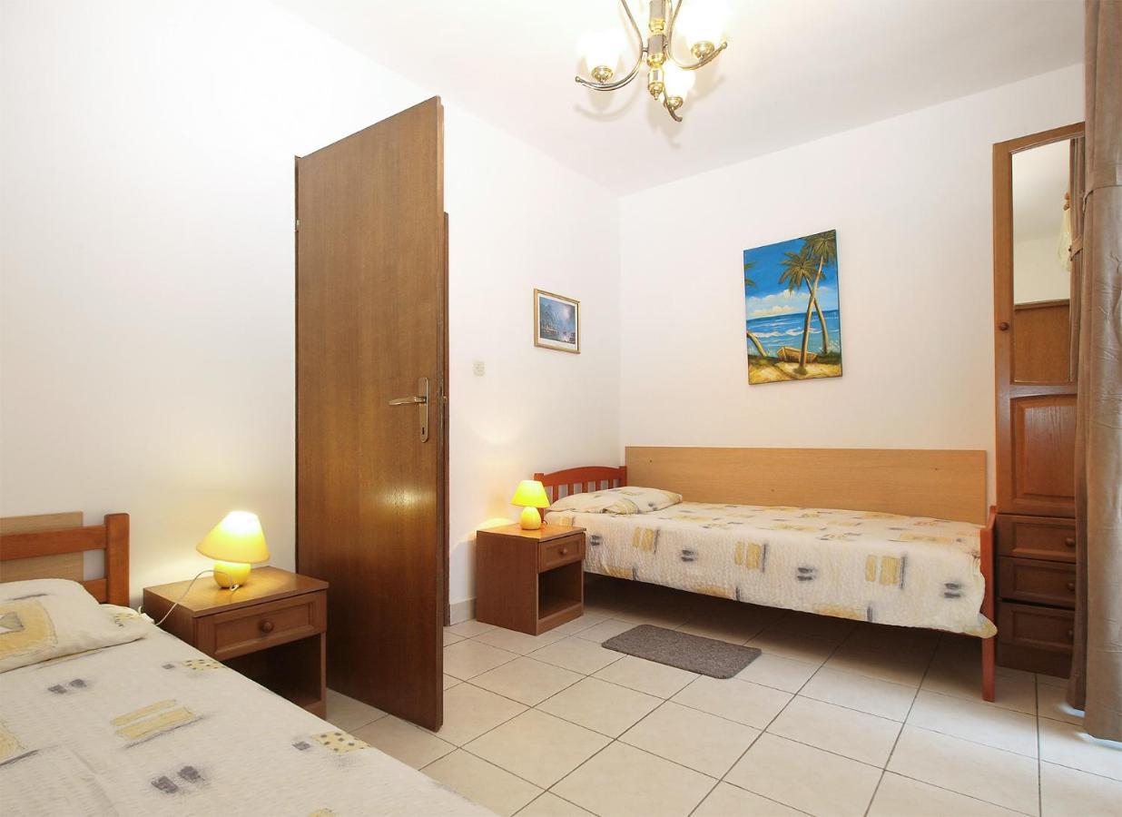 באניולה Apartments Drago 2039 מראה חיצוני תמונה