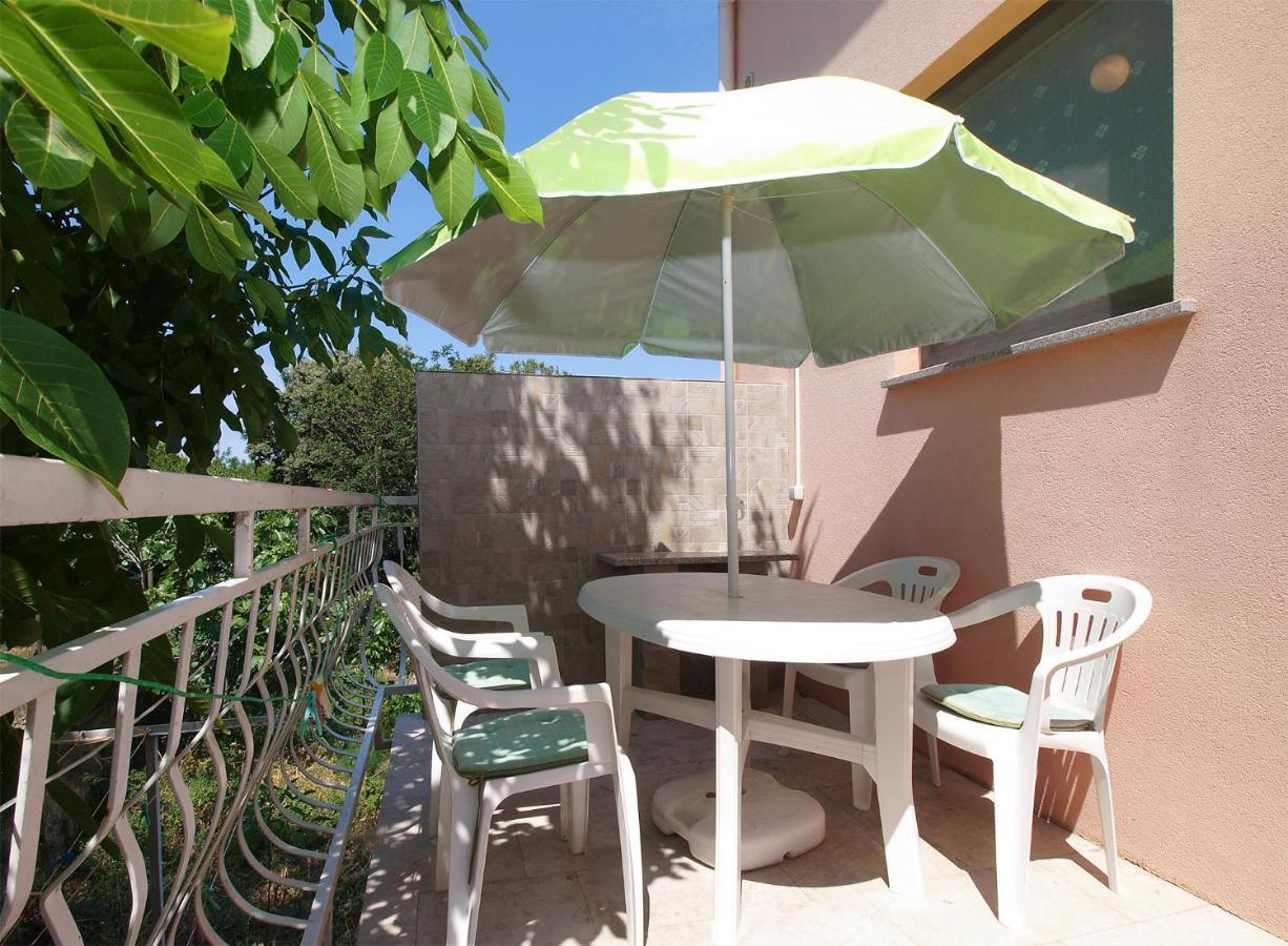 באניולה Apartments Drago 2039 מראה חיצוני תמונה