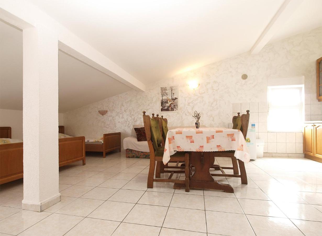 באניולה Apartments Drago 2039 מראה חיצוני תמונה