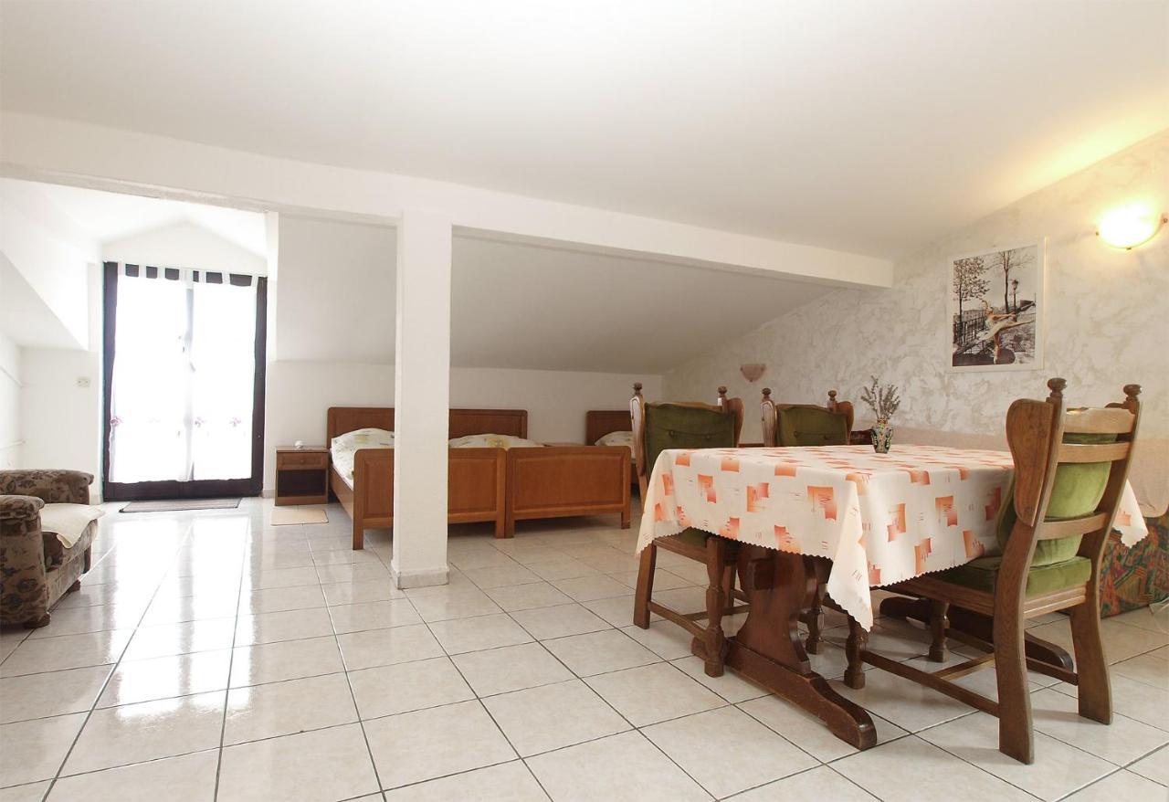 באניולה Apartments Drago 2039 מראה חיצוני תמונה